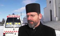 Глава УГКЦ освятив реанімобіль для військових в зоні АТО.(ВІДЕО)